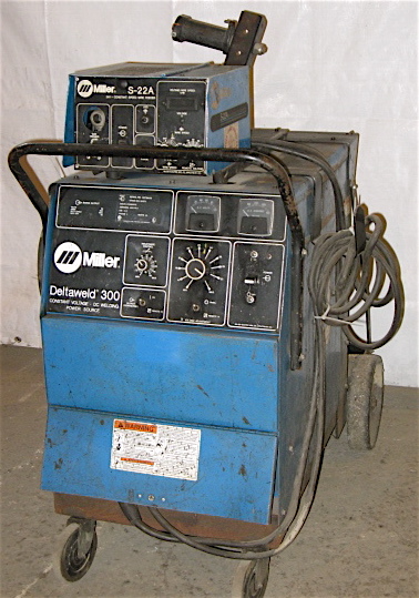 300 AMP MILLER ... MIG WELDER